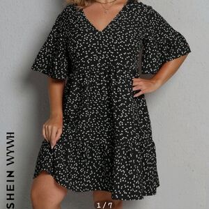Black with White Hearts flouncy short sleeve dress, Size 1x